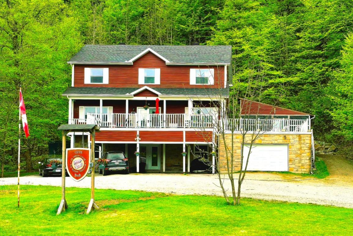 Gite Le Tresor Cache Bed & Breakfast Chelsea Экстерьер фото
